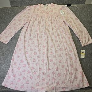 NWT Miss Elaine Pink Floral Nightgown Medium